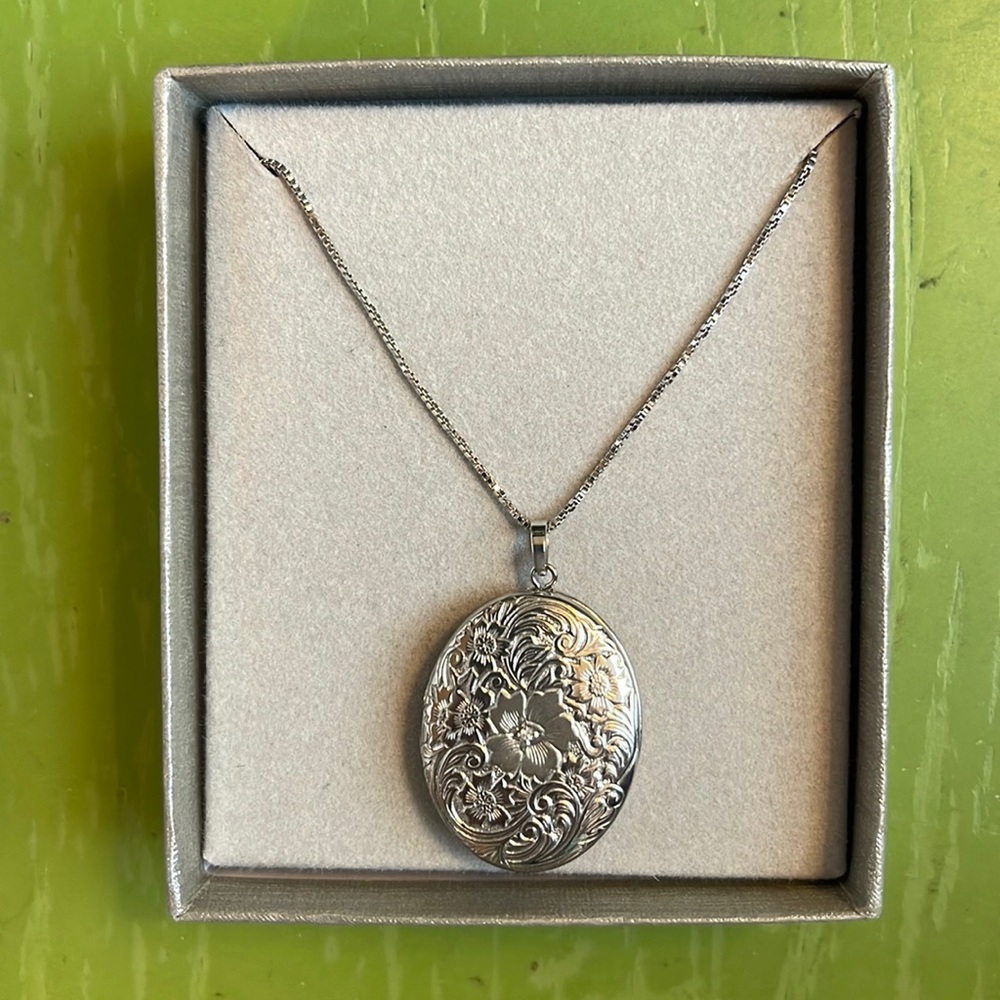 Never worn locket
